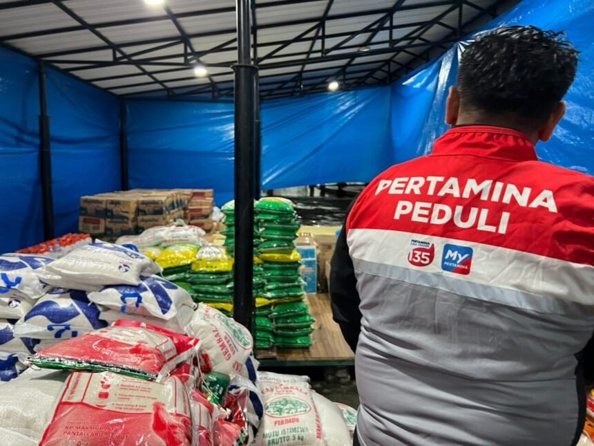 Pertamina Gerak Cepat, Salurkan Bantuan Masyarakat Terdampak Bencana Banjir dan Longsor di Sumut