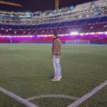 Lionel Messi datang diam-diam ke Camp Nou