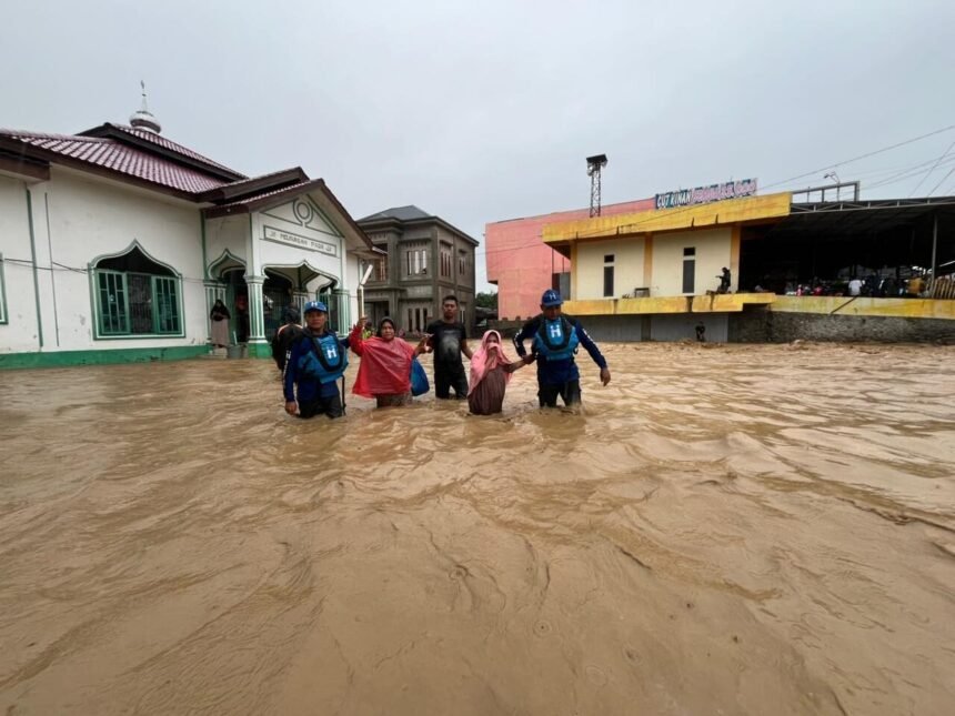 Mengapa Banjir dan Longsor Sumatera Tak Berstatus Bencana Nasional? BNPB Jelaskan Alasannya