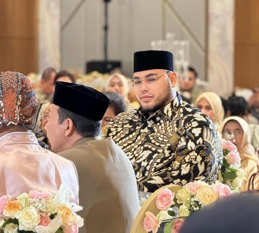 Potret Ivan Gunawan Jadi Saksi Nikah : Elegan, Tegap, dan Banjir Pujian