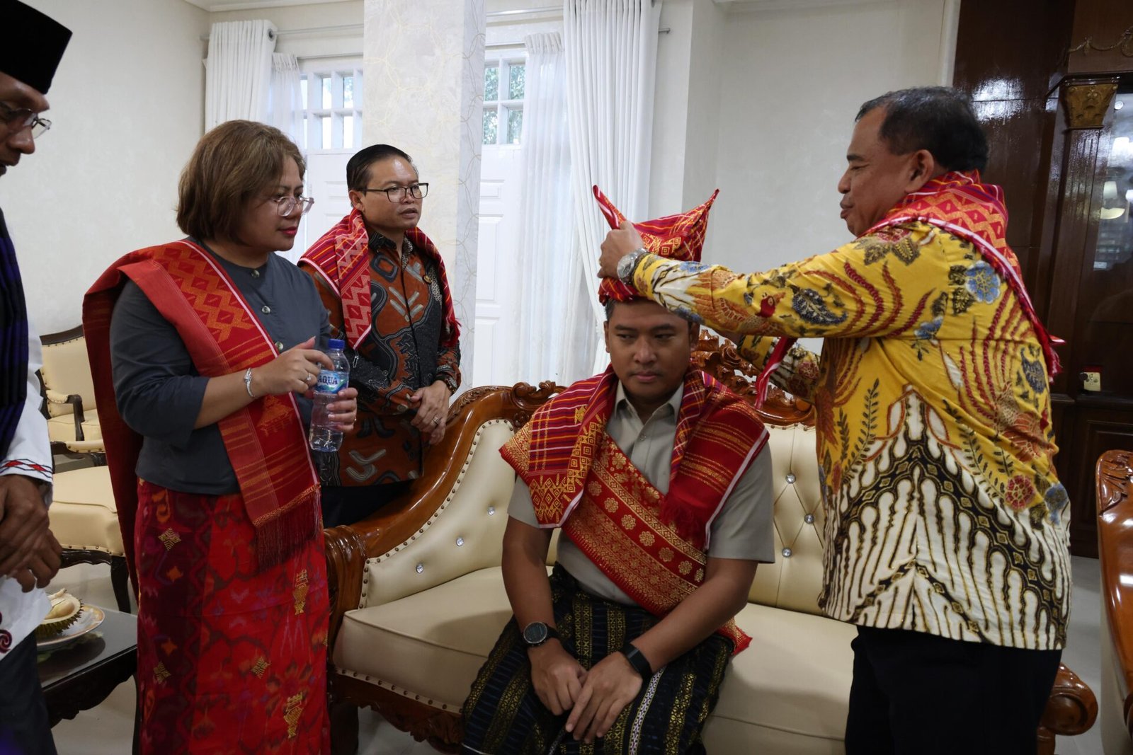 Sah Jadi Marga Sitepu, Sudaryono Menahan Tangis di Tanah Karo 2 Sah Jadi Marga Sitepu, Sudaryono Menahan Tangis di Tanah Karo