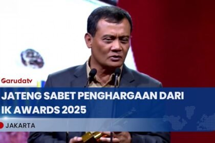Gubernur Ahmad Luthfi Terima Penghargaan Pemberdayaan Ekonomi di Indonesia Kita Award 2025