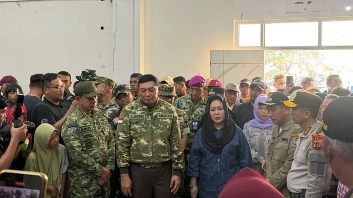Respons Cepat Pemerintah: Menhan Kunjungi Pidie Jaya, Kirim Bantuan Besar-Besaran