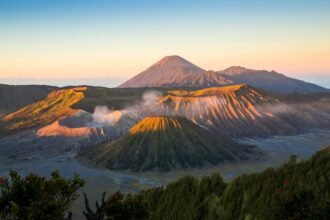 Healing di Gunung Bromo: Alam, Yoga, dan Ketenangan