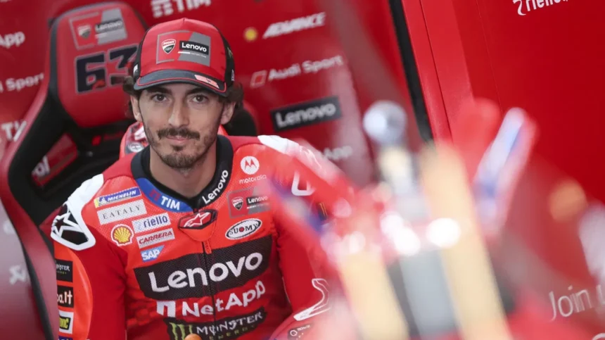 Drama Kualifikasi MotoGP Valencia: Bezzecchi Raih Pole, Bagnaia Terpuruk ke P16