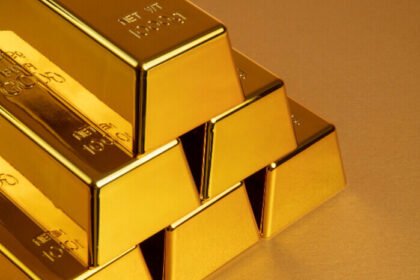 Lonjakan harga emas Antam hari ini menembus level tertinggi terbaru di pasar logam mulia.