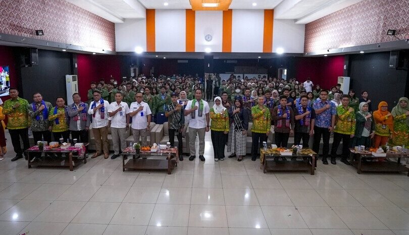 BNN Goes To Campus: Kuliah Umum di UPN Veteran Jakarta, Kepala BNN Tekankan Peran Mahasiswa Wujudkan Indonesia Bersinar 3 BNN Goes To Campus: Kuliah Umum di UPN Veteran Jakarta, Kepala BNN Tekankan Peran Mahasiswa Wujudkan Indonesia Bersinar