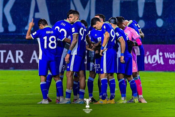 Persib Bandung masih berada di puncak Grup G tetapi belum memastikan tiket fase gugur.