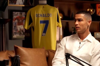 Cristiano Ronaldo memprediksi tim yang akan menjuarai Liga Inggris musim 2025/2026. Menurutnya, tim ini sulit dikejar Manchester City dan berpeluang mengakhiri puasa gelar sejak 2004.