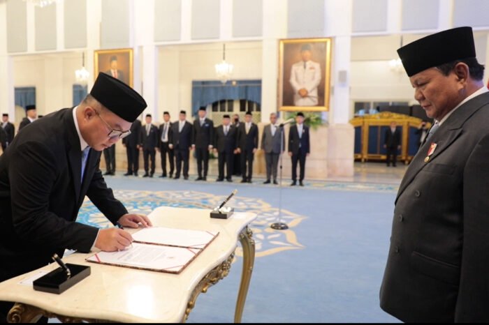 Arif Satria dilantik Presiden Prabowo sebagai Kepala BRIN, berkomitmen memperkuat riset daerah dan percepatan inovasi nasional.