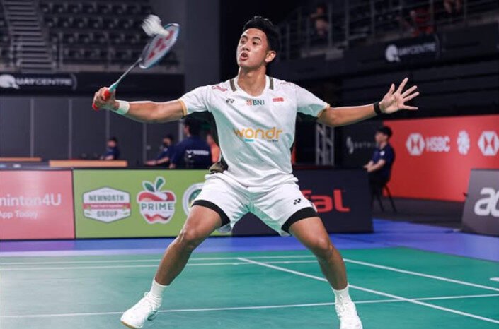 Alwi Farhan kembali tampil tajam di Australian Open 2025 dan mengamankan tiket perempat final dengan performa dominan.