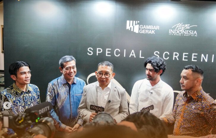 Menteri Kebudayaan Fadli Zon menegaskan pentingnya keragaman cerita film Indonesia untuk memperkuat identitas budaya di tengah perkembangan industri kreatif.