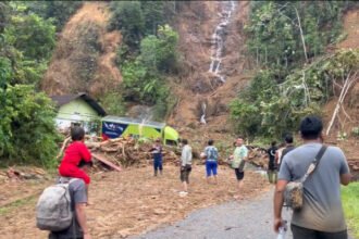 Wali Kota Sibolga, Akhmad Syukri Nazri Penarik, berhasil ditemukan setelah 4 hari terperangkap longsor dan banjir bandang.