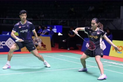 Dejan Ferdinansyah/Bernadine Wardana tembus final Syed Modi 2025 usai mengalahkah wakil tuan rumah.