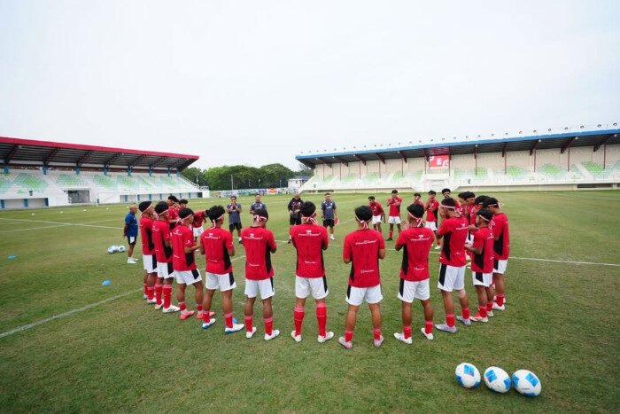 Jadwal Timnas Indonesia SEA Games 2025 menampilkan rangkaian laga penting tim putra dan putri yang akan berlangsung di Thailand dengan misi mempertahankan prestasi dan menembus final.