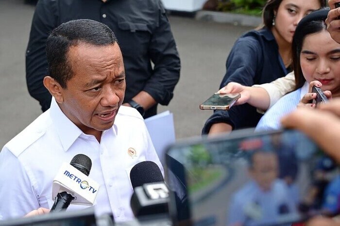 Presiden Prabowo Tancap Gas! 18 Proyek Hilirisasi Rp600 Triliun Siap Digenjot Mulai 2026 1 Presiden Prabowo Subianto menegaskan percepatan 18 proyek hilirisasi senilai Rp600 triliun untuk mendorong pertumbuhan ekonomi, menciptakan lapangan kerja, dan memperkuat industri nasional mulai 2026.