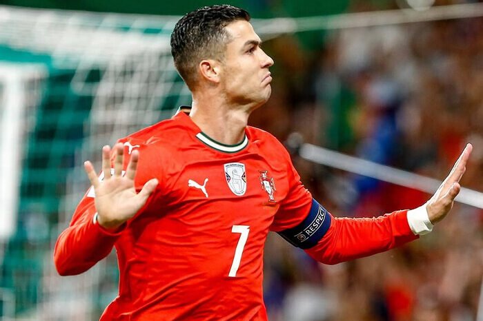 Cristiano Ronaldo siap memimpin Portugal mengamankan tiket ke Piala Dunia 2026 dalam laga hidup-mati melawan Irlandia di Dublin.