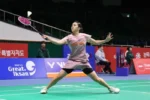 Debut cemerlang! Ni Kadek Dhinda Amartya Pratiwi sukses melangkah ke perempat final Korea Masters 2025 setelah mengalahkan wakil Chinese Taipei, Tung Ciou-Tong, di laga tiga gim penuh ketegangan.