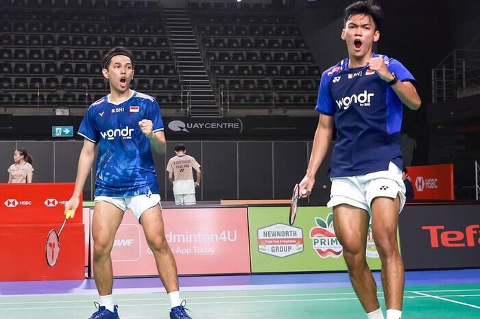 Pasangan ganda putra Indonesia Fajar/Fikri kunci tiket semifinal Australian Open 2025 usai mengalahkan wakil India dua gim langsung.