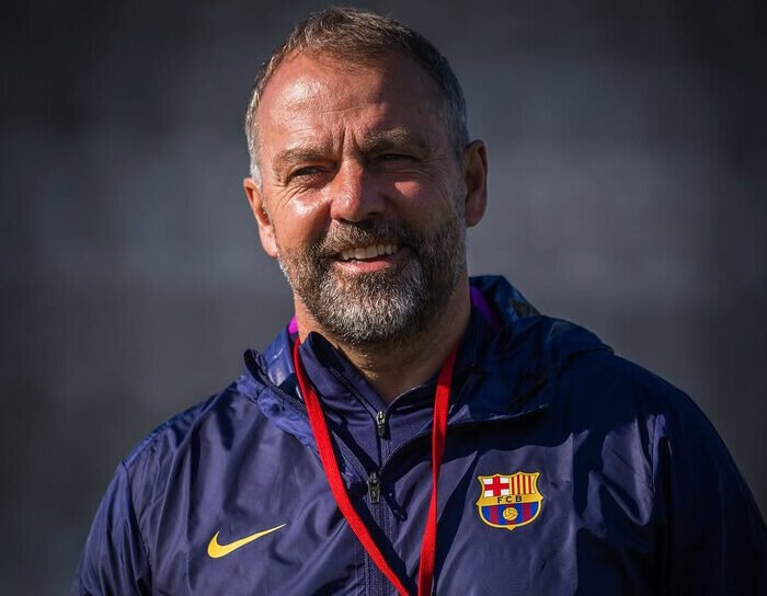 Imbang 3-3 Lawan Club Brugge, Barcelona Masih Setia pada Strategi Pertahanan Tinggi 1 Hansi Flick tegaskan Barcelona tetap percaya pada sistem pertahanan tinggi meski hasil belum memuaskan di Liga Champions.