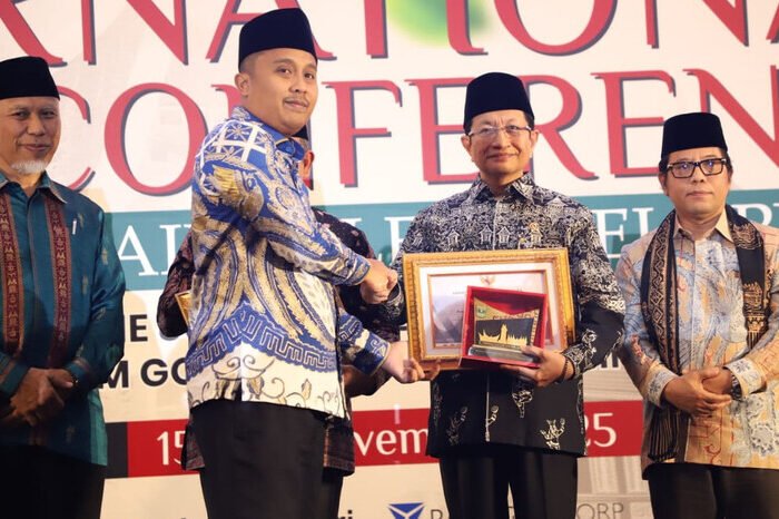 Kebijakan penguatan wakaf produktif dari Menteri Agama terbukti mengubah peran penyuluh menjadi agen pemberdayaan ekonomi dan sosial di Sumbar.