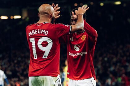 Manchester United lakoni duel krusial melawan Everton di Old Trafford pada Selasa (25/11/2025) dengan target mutlak meraih tiga poin demi membuka peluang menembus empat besar Liga Primer Inggris.