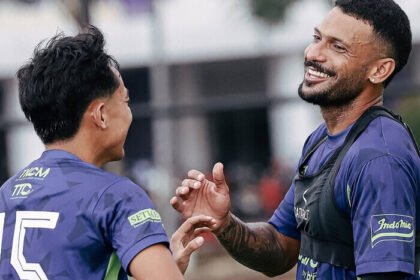 Persita mematangkan strategi jelang duel panas kontra Malut United di Indomilk Arena.