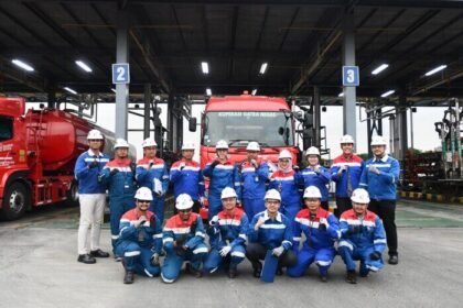 Wadirut Pertamina Oki Muraza meninjau Integrated Terminal Jakarta untuk memastikan kesiapan pasokan energi jelang masa puncak Nataru.