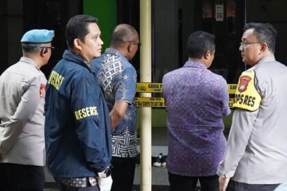 Polisi masih menyelidiki ledakan di SMAN 72 Jakarta Utara yang diduga dilakukan siswa berusia 17 tahun dengan latar belakang korban bully dan penyuka video gore.