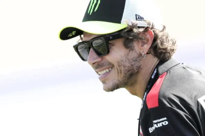 Valentino Rossi Umumkan Line-Up 100km of Champions 2026 : Bertabur Bintang MotoGP