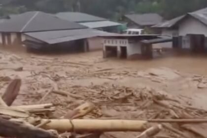 Banjir Sumatera Ganggu Pasokan, Inflasi Naik dan IHSG Tertekan