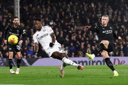 Erling Haaland dari Manchester City mencetak gol pertamanya pada Liga Primer Fulham vs Manchester City, 2 Desember 2025 (Dok. Reuters)