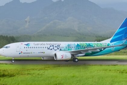 Gaji Direksi Garuda Indonesia Dipotong 10 Persen!