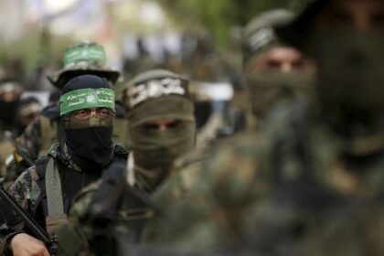 Hamas Tolak Pelucutan Senjata, Gencatan Senjata Gaza Memanas