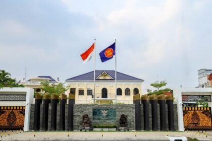 Janji Gaji Rp9 Juta Berujung Neraka: 9 WNI Dipaksa Jadi Scammer di Kamboja