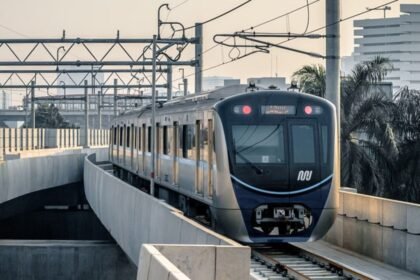 Rayakan Tahun Baru, Naik Transjakarta, MRT, dan LRT Jakarta Gratis hingga Dini Hari