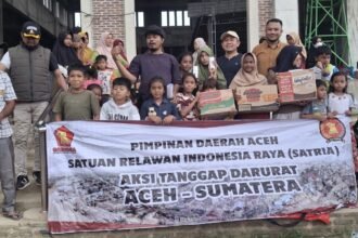 SATRIA Aceh Salurkan Bantuan, Pengungsi Banjir Mendesak Butuh Peralatan Pembersih Rumah