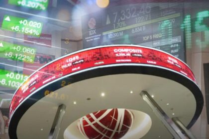 IHSG menguat di tengah meredanya aksi ambil untung dan sentimen positif dari Asia.