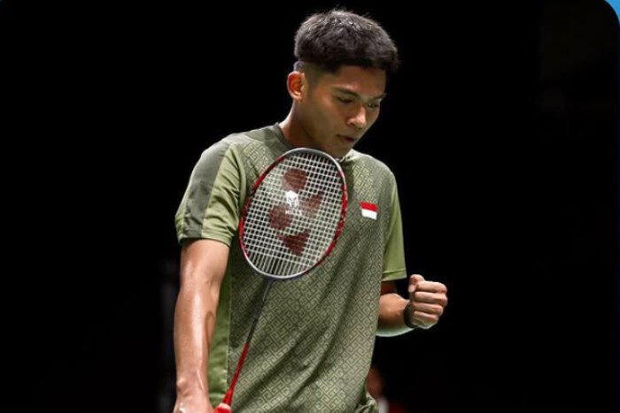 Ubed tampil percaya diri saat menaklukkan Loh Kean Yew di perempat final SEA Games 2025.