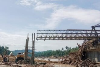 BNPB mengungkapkan bencana banjir Sumatra hingga pertengahan Desember 2025 telah merenggut lebih dari seribu korban jiwa.