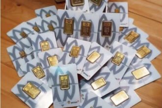 Harga emas Antam hari ini naik Rp6.000 menjadi Rp2,47 juta per gram, sementara harga buyback turut menguat seiring pergerakan pasar logam mulia.