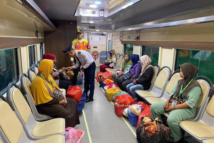 kereta khusus petani