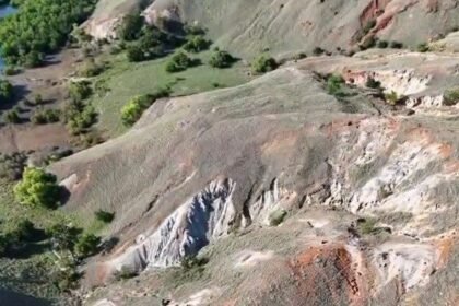 Kaget! Ada Tambang Emas Gelap Dekat TN Komodo : Sudah Ditutup Beton, Tapi Siapa Bekingannya?