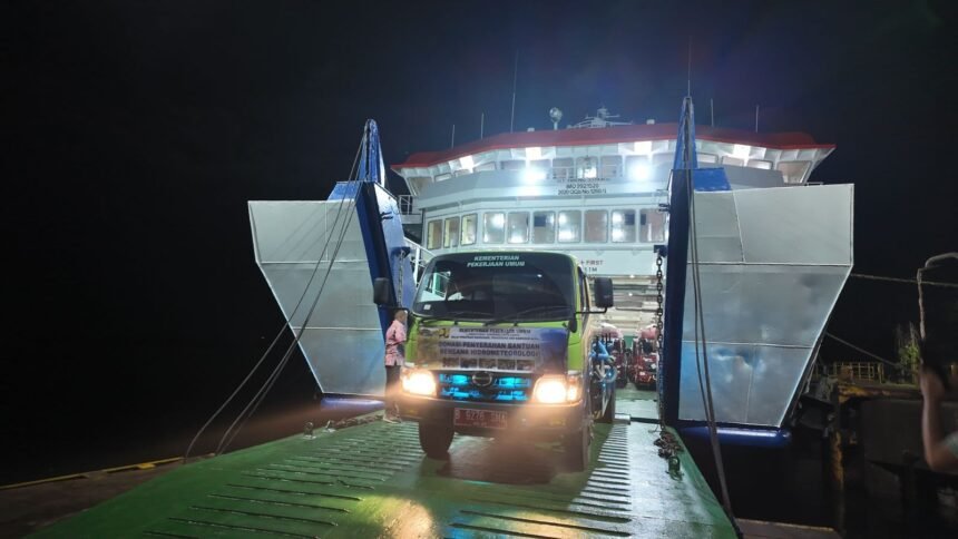 Kementerian PU Kirim Sarana Air Bersih dan 2 Tim Tanggap Darurat Bantu Masyarakat Aceh Tamiang