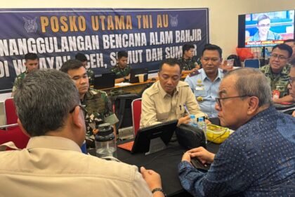 Langsung Cek Lapangan, Mensesneg Kawal Penanganan Bencana di Tiga Provinsi
