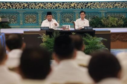 Presiden Prabowo Subianto menegaskan negara tidak boleh kalah oleh kepentingan korporasi saat menutup Sidang Kabinet Paripurna di Istana Negara.