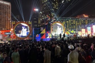 Jakarta Gelar Car Free Night, Ribuan Warga Padati Bundaran HI Nikmati Malam Tahun Baru