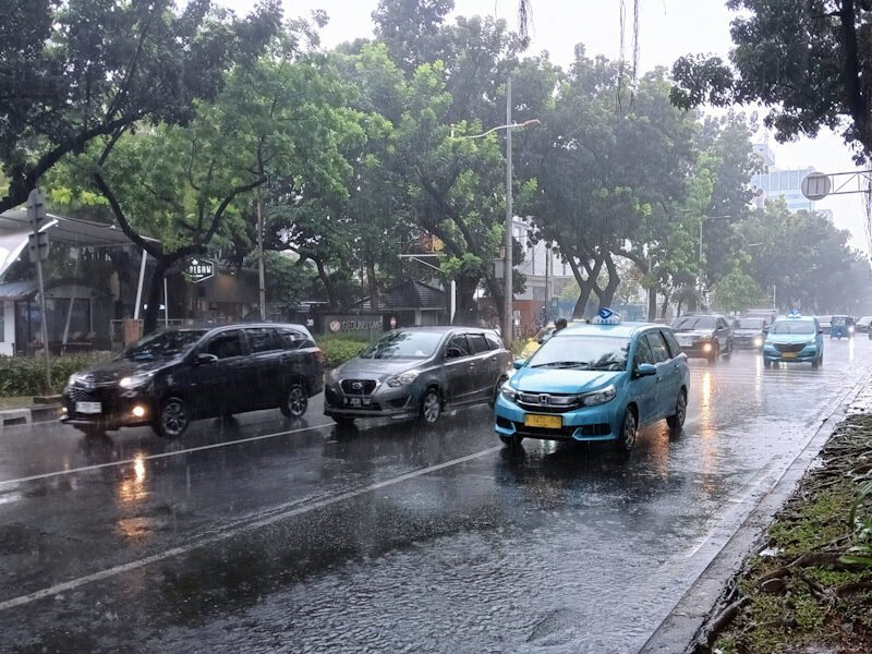 BMKG: Jaksel dan Jaktim Berpotensi Hujan, Warga Diminta Waspada Genangan