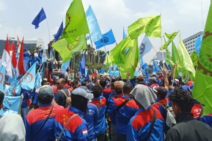 Buruh Tolak UMP DKI 2026 Rp5,7 Juta, KSPI Siap Gugat Kepgub ke PTUN