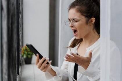 7 Sebab Orang Indonesia Lebih Suka Komplain Lewat Medsos daripada Telepon Call Center?